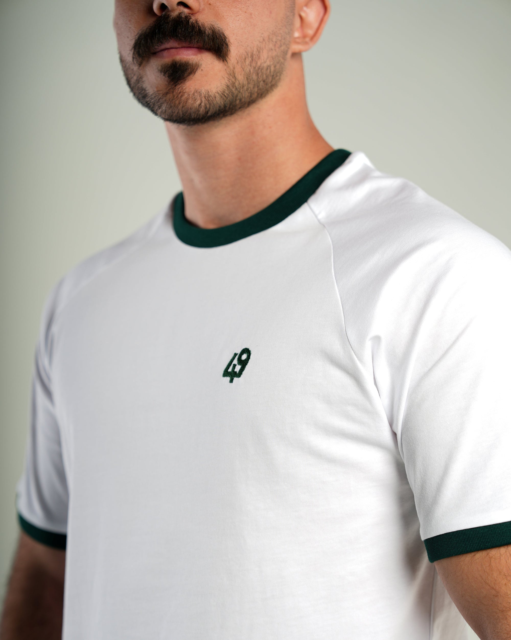 THE DUAL SHADE WHITE/DARK GREEN T-SHIRT