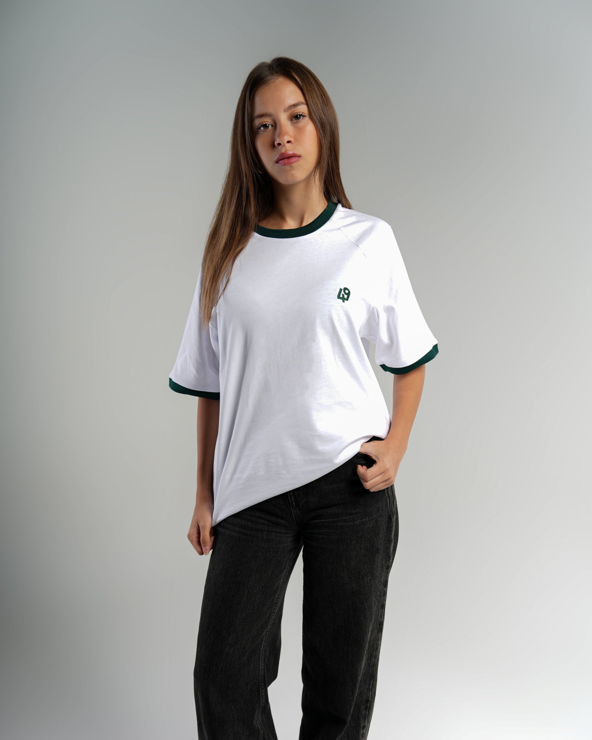 THE DUAL SHADE WHITE/DARK GREEN T-SHIRT