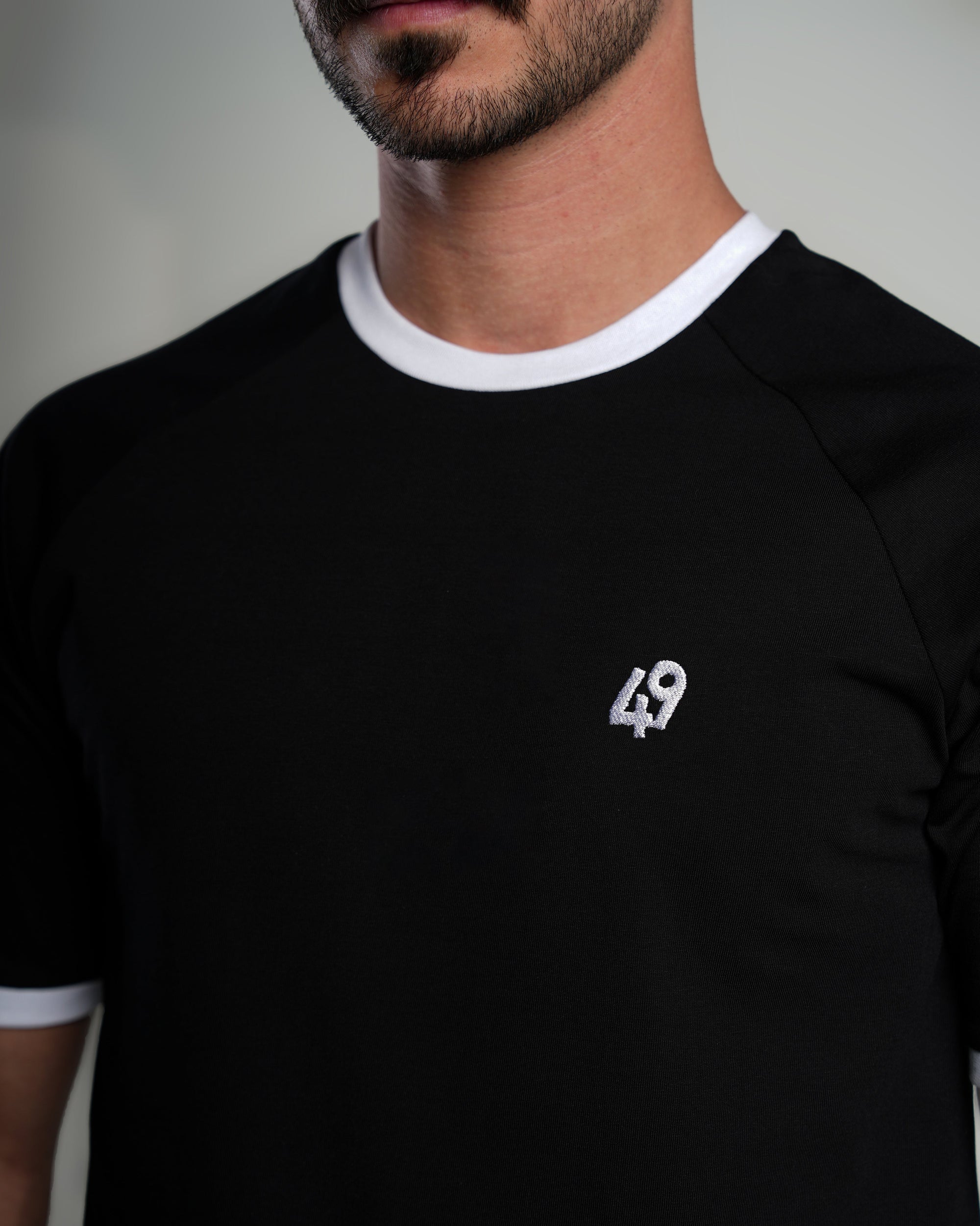 THE DUAL SHADE BLACK T-SHIRT